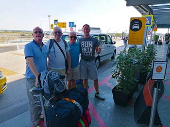 Transzfer Budapest Siófok és Balaton</strong>. Taxi, minibusz személyszállítás. Kedvező áron Budapest Airport <-> Siófok. Közvetlen repülőtéri transzfer Siófok és a Budapesti repülőtér között személyszállítás háztól házig - airport taxi és airport minibusz.