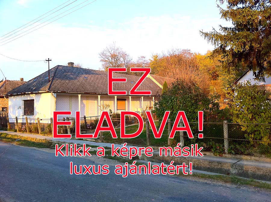 ELADÓ INGATLAN, Luxus falusi parasztház teljesen felújítva eladó. Újjáélesztett csoda - Siófoktól fél órányira, luxus falusi parasztház a Balaton közelében, szép fekvésű faluban eladó. A ház teljes berendezéssel azonnal beköltözhető!