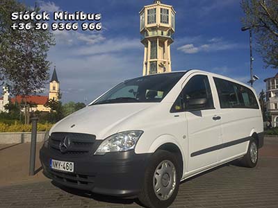 Minibusz Shuttle Bécs - Siófok, Balaton - 9 fős Mercedes Vito Minibusz max. 8+1 fős. A kisbusz teljesen klimatizált, prémium minőség konferenciák, rendezvények személyszállításához ajánljuk németül, angolul beszélő sofőrrel! Rendszeres transzferek Bécs - Siófok - Bécs viszonylatában. Minibusz Shuttle Bécs - Siófok, Balaton - 9 fős Mercedes Vito Minibusz max. 8+1 fős. A kisbusz teljesen klimatizált, prémium minőség konferenciák, rendezvények személyszállításához ajánljuk németül, angolul beszélő sofőrrel! Rendszeres transzferek Bécs - Siófok - Bécs viszonylatában.