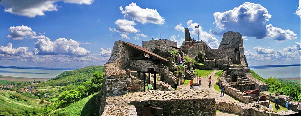 Szigliget - Lake Balaton scenic tour