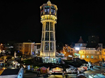 Siófok Hauptplatz. Wasserturm - Siófok Taxi