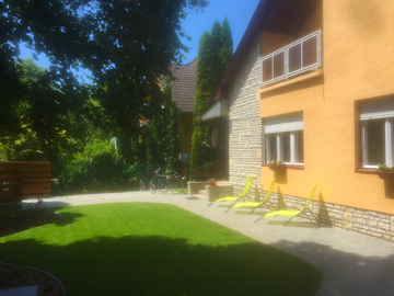 Im Zentrum, am Strand - Unterkunft Siófok, Freistehendes Ferienhaus mit Garten